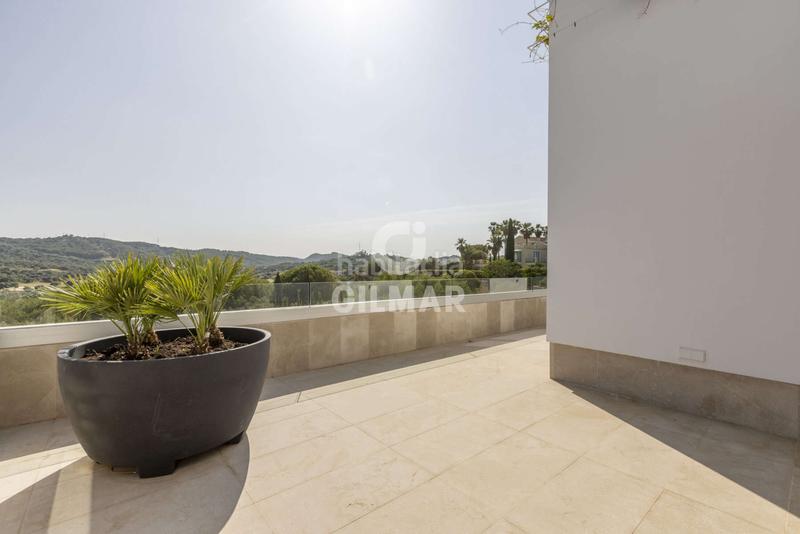 Foto 419f2a31-338f-4810-b16a-ab29538e0e3a. Chalet con riscaldamento piscina in Sotogrande alto Sotogrande