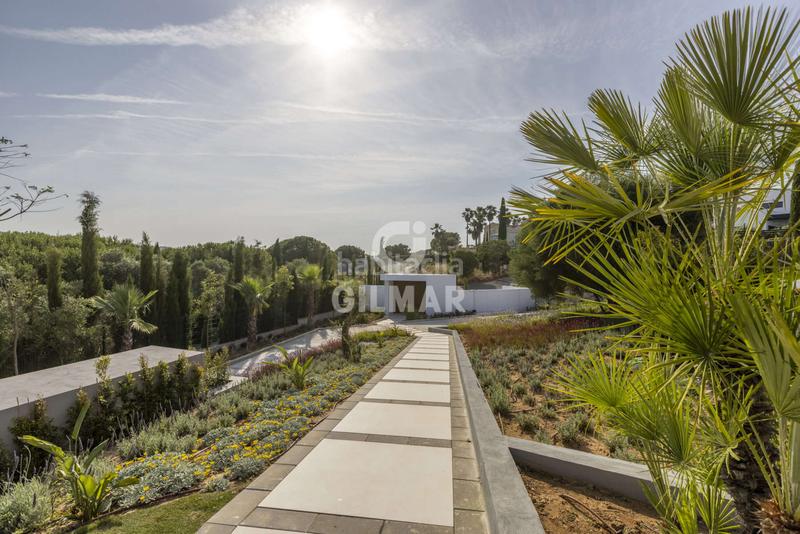 Foto be5131ea-684b-4ac8-b91e-681017c3342e. Chalet con riscaldamento piscina in Sotogrande alto Sotogrande