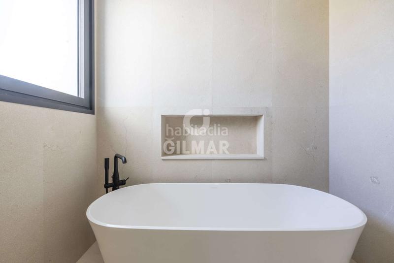 Foto cdd41188-bb93-48dc-aff6-f9640b14b710. Chalet con riscaldamento piscina in Sotogrande alto Sotogrande