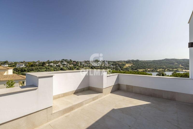 Foto e1845bc3-474a-47f9-be4f-b76a7d03de14. Chalet con riscaldamento piscina in Sotogrande alto Sotogrande