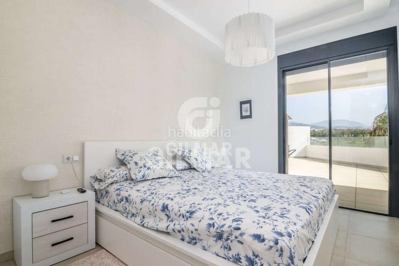 Foto 83b5fce4-e8b5-46e6-aeba-d00c3b5fd31e. Piccolo appartamento con riscaldamento parcheggio piscina in Estepona