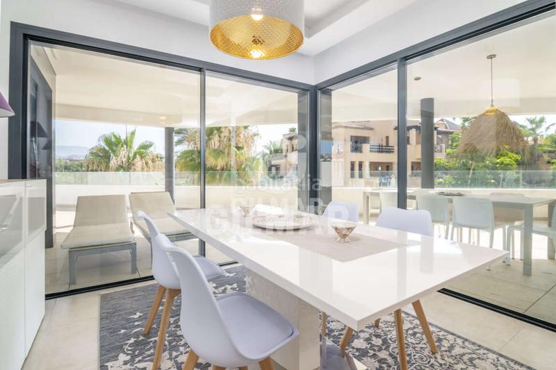 Foto b3c7ee51-6d40-4e47-abf8-94e75db34e9c. Piccolo appartamento con riscaldamento parcheggio piscina in Estepona