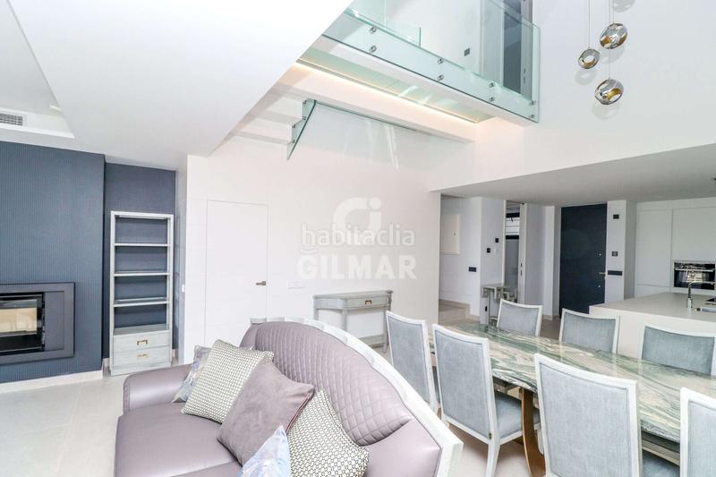 Foto 0e767134-fb5a-4c06-8211-ec3949f38cab. Casa adossada amb calefacció aparcament piscina a Estepona