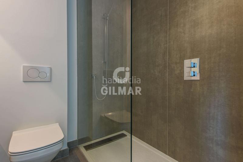 Foto 169bf4a8-1cc9-4412-a0cb-2c850bcbdf3d. Casa adossada amb calefacció aparcament piscina a Estepona