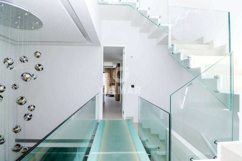 Foto 22f563fa-0c90-4605-9b07-fa097a22db4d. Casa adossada amb calefacció aparcament piscina a Estepona