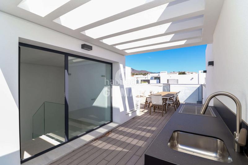 Foto 5a168917-7d92-4b12-a303-6ac299c9fd6f. Casa adossada amb calefacció aparcament piscina a Estepona