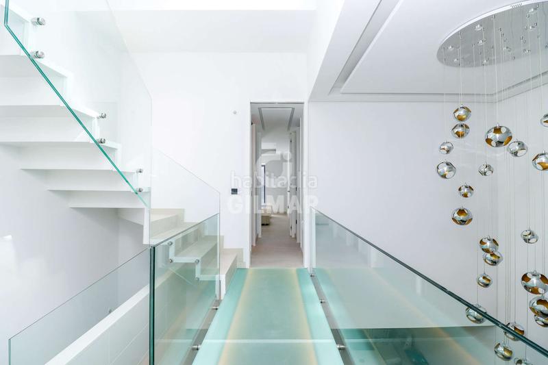 Foto 72d1b715-db41-43cf-bc18-3f8ca0822ce7. Casa adossada amb calefacció aparcament piscina a Estepona