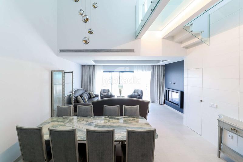 Foto 885b6135-7acc-41a5-8841-16df931aed47. Casa adossada amb calefacció aparcament piscina a Estepona