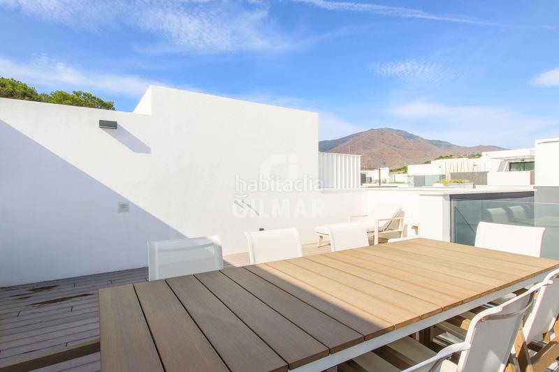 Foto ad4a9eee-efe6-43e3-b462-02e8765b740f. Casa adossada amb calefacció aparcament piscina a Estepona
