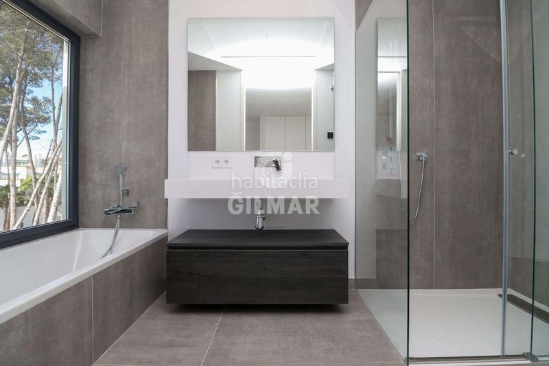 Foto c32efd29-e0c2-4053-83b7-0b9c3f6b0e52. Casa adossada amb calefacció aparcament piscina a Estepona