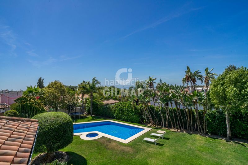 Foto 4248a617-b6d6-4616-9852-8b6c62ae0343. Xalet amb calefacció aparcament piscina a El Paraíso Benahavís