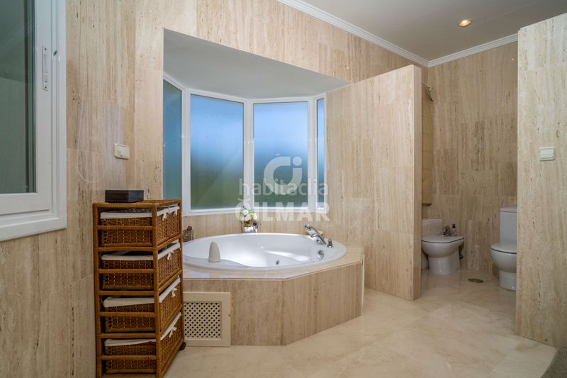 Foto f2390d20-f0f4-4368-b729-d664a3618402. Xalet amb calefacció aparcament piscina a El Paraíso Benahavís