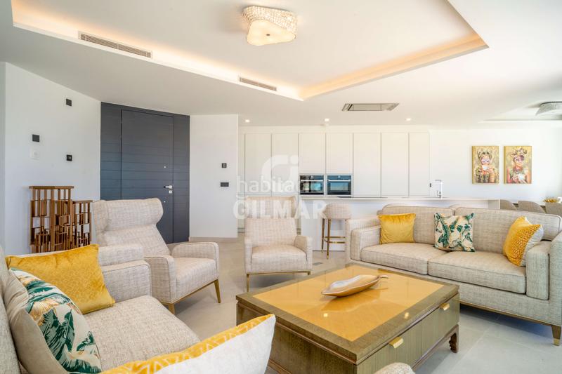 Foto 02a117fc-9fde-4bdd-a022-2a0a2618fa7e. Casa a schiera con riscaldamento parcheggio piscina in Estepona