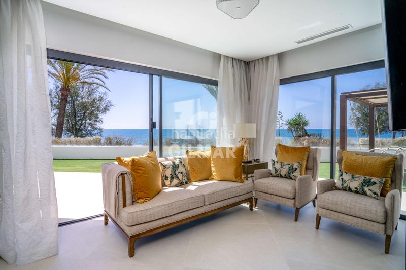 Foto 15ba0123-3a12-43e3-836d-4fa77382bd11. Casa a schiera con riscaldamento parcheggio piscina in Estepona