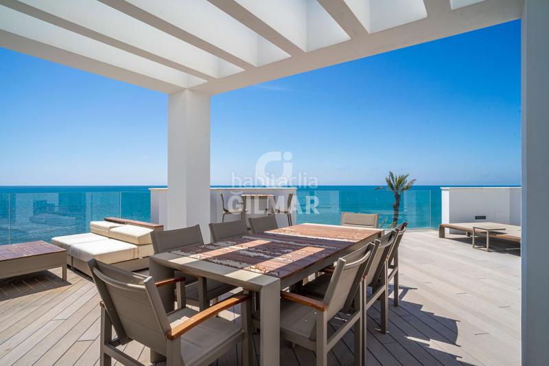 Foto 17db9949-da66-4d77-a049-9765b389bf30. Casa a schiera con riscaldamento parcheggio piscina in Estepona