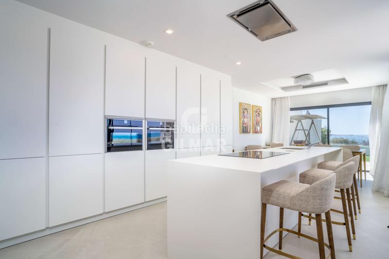 Foto 42674be3-f4b3-4b50-8db9-f065bc63f88f. Casa a schiera con riscaldamento parcheggio piscina in Estepona