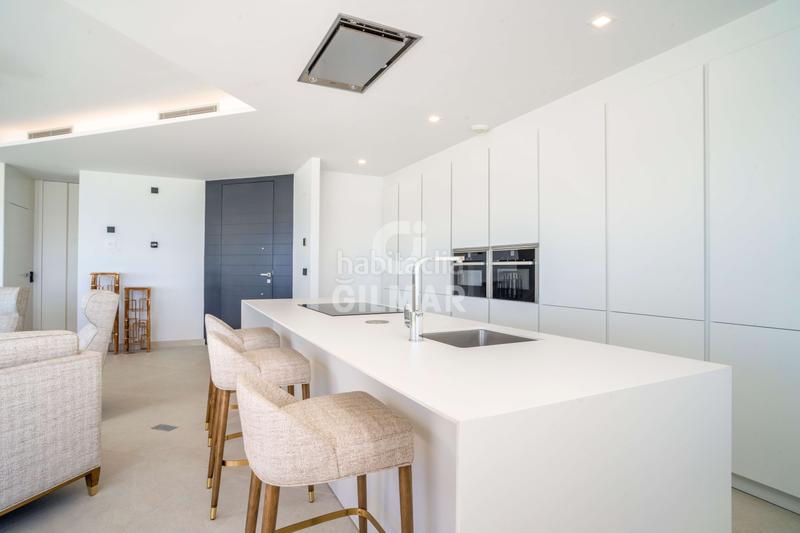 Foto 6318e670-bb3f-4735-9eeb-b6a9c762ed1c. Casa a schiera con riscaldamento parcheggio piscina in Estepona