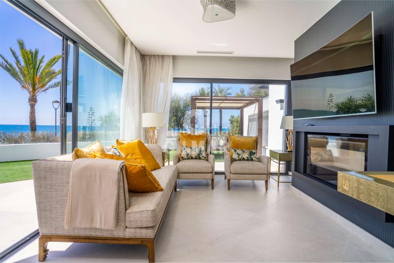 Foto 96295f0d-46d7-45c4-bf5c-82cb91c63f53. Casa a schiera con riscaldamento parcheggio piscina in Estepona