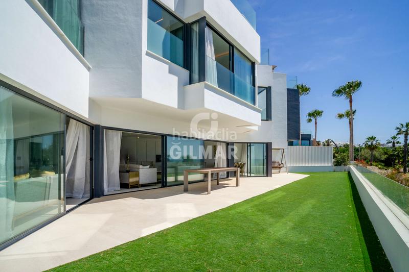 Foto 98595a22-1c13-4995-9d72-bb1fd12900d7. Casa a schiera con riscaldamento parcheggio piscina in Estepona