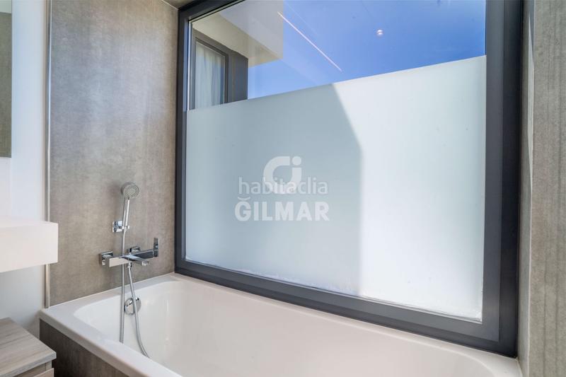 Foto b29404ee-6c34-4a50-ab88-3d72143f0c77. Casa a schiera con riscaldamento parcheggio piscina in Estepona