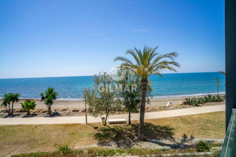 Foto e9774225-cef9-4e62-99a3-a2661d36b3a1. Casa a schiera con riscaldamento parcheggio piscina in Estepona