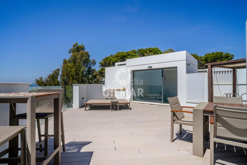 Foto f3d1d69d-c855-4b01-a339-b82450ebb551. Casa a schiera con riscaldamento parcheggio piscina in Estepona