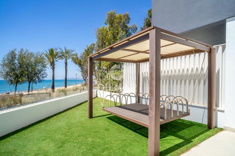 Foto f4d748f1-37c9-4608-b996-61d4f160a9c3. Casa a schiera con riscaldamento parcheggio piscina in Estepona