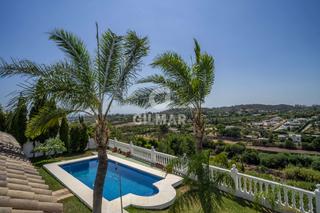 Chalet in El Velerín. Esta ubicación es el lugar ideal para aquellos que buscan un cha