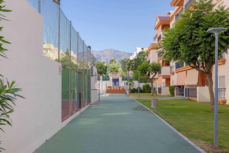 Foto 56c6e582-cb78-4994-a147-5eab1503613d. Àtic amb calefacció aparcament piscina a puerto de Estepona Estepona