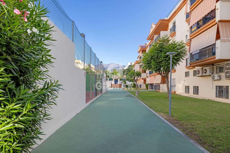 Foto a95b1bff-bb74-46e8-a892-22602a731ef1. Àtic amb calefacció aparcament piscina a puerto de Estepona Estepona
