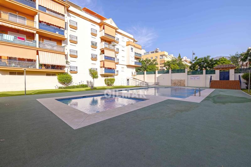 Foto f1632709-a8b4-4115-9d82-9b3952096e1d. Àtic amb calefacció aparcament piscina a puerto de Estepona Estepona
