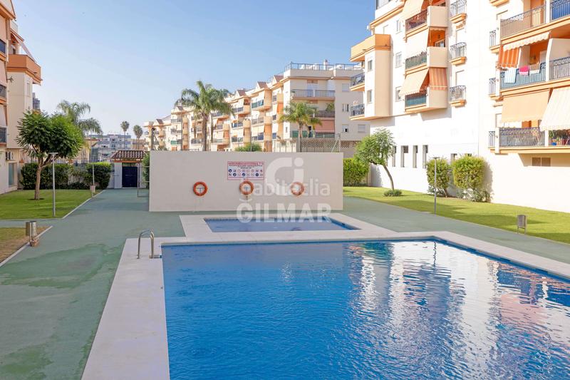 Foto f8efa353-dd47-474c-9de6-425fda8bf500. Àtic amb calefacció aparcament piscina a puerto de Estepona Estepona