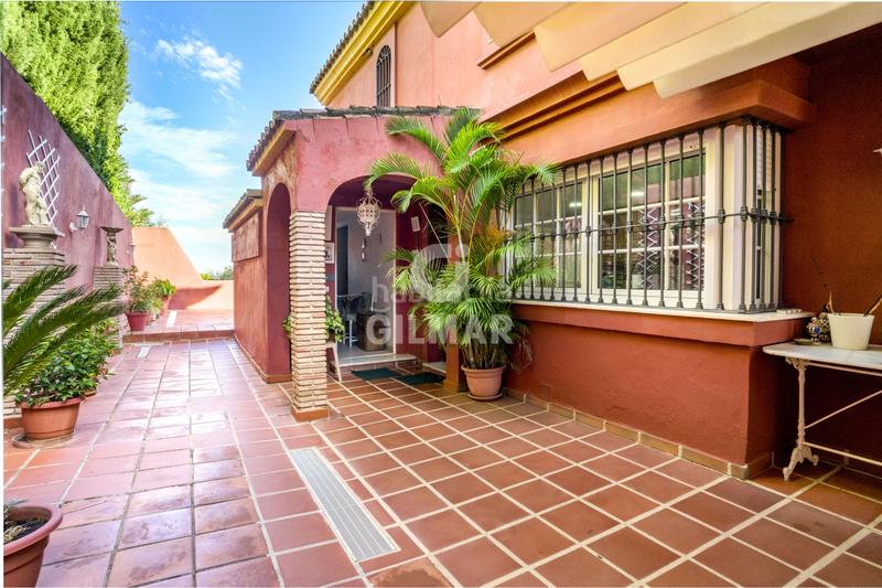 Foto 068fba0e-0b58-4c5d-b3b2-61a4eef3ca31. Chalet with heating parking pool in Seghers Estepona