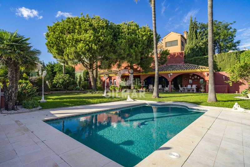 Foto 0d770df2-11dc-44fd-9049-6809a0674339. Chalet with heating parking pool in Seghers Estepona