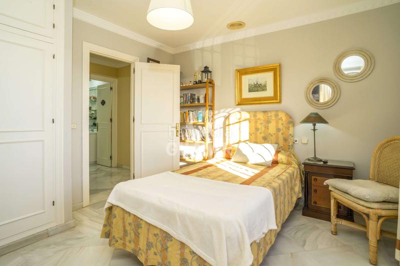 Foto 14af3594-a7ac-4288-a8e5-32f543d2d0d3. Chalet with heating parking pool in Seghers Estepona