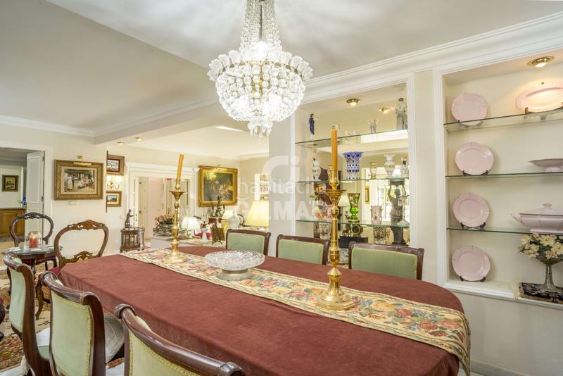 Foto 214912d9-0240-47d5-9cd6-aa1ebc367958. Chalet with heating parking pool in Seghers Estepona