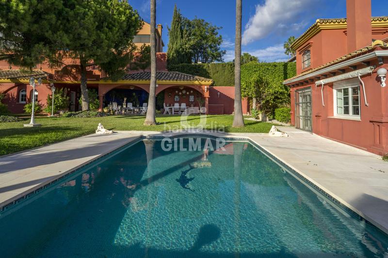 Foto 5f4cbfb0-27f6-4533-a074-4251f6b340f0. Chalet with heating parking pool in Seghers Estepona