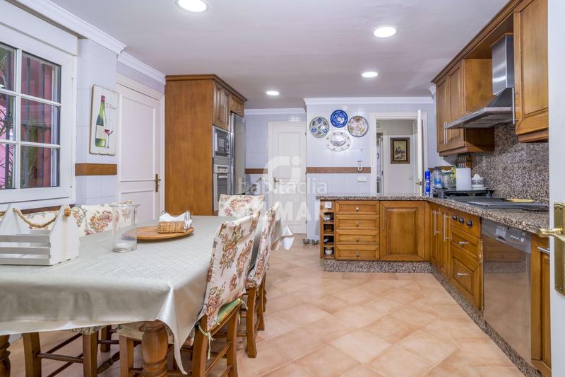 Foto 7a0e8fb9-5935-428c-9f6c-eaac83e439f8. Chalet with heating parking pool in Seghers Estepona