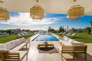 Chalet in La Alquería. Bienvenido a una oportunidad excepcional de invertir en esta opu
