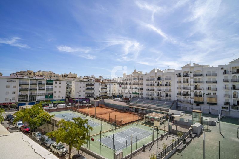 Foto 7e32a86a-30c1-473c-908f-be8004b39fa9. Apartament a puerto de Estepona Estepona