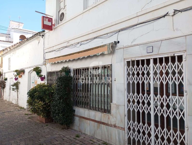 Foto 7f1b3e83-5295-4361-8f25-a34d1cc6d97b. Casa aparellada a Centro Estepona
