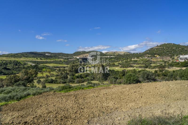 Foto fffb310a-36c2-43ad-9253-ab4fe4f75e45. Residential plot in Valle Romano Golf Estepona