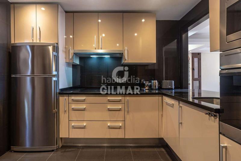 Foto 6f8a840f-c8fa-4cc6-b190-15d21af10bad. Zweistöckige wohnung mit heizung pool in sierra de Estepona - avda. de andalucía Estepona