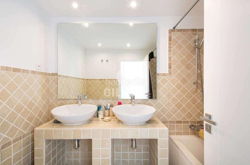 Foto 339ee11f-6e5b-4494-8dd0-6229ee4a3423. Penthouse with heating parking pool in La Concha - Resina Golf Estepona