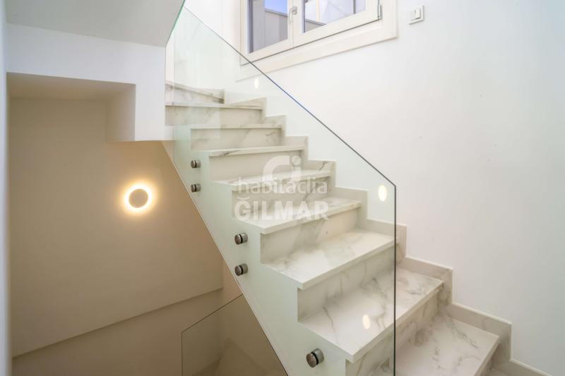 Foto a81fb933-e8ff-4b0e-85bd-930b624009ec. Casa adossada amb calefacció aparcament a Centro Estepona