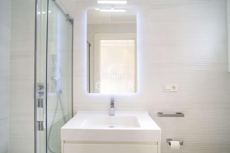 Foto e4b71d42-a830-4d06-9bca-e796489aea9a. Casa adossada amb calefacció aparcament a Centro Estepona