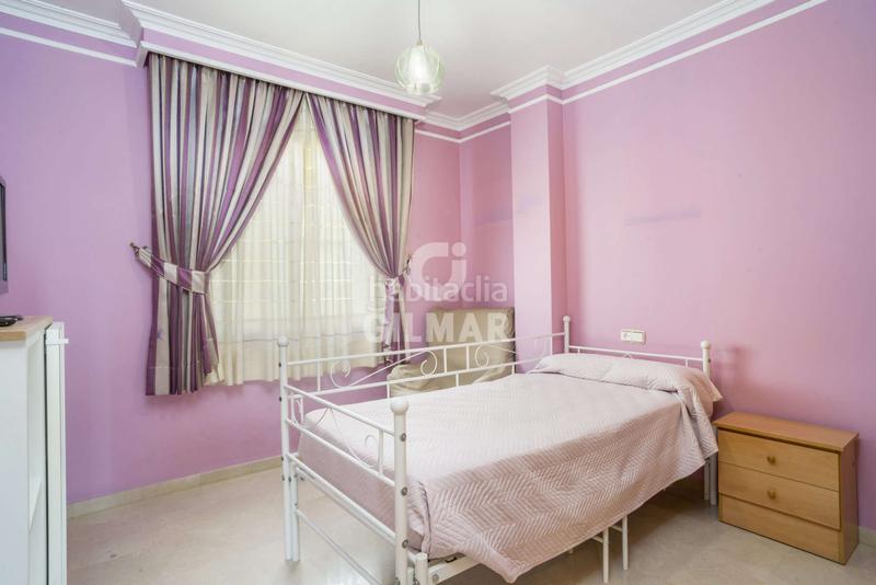 Foto 16b566d5-a533-434b-8fdb-b2d63ef54125. Casa aparellada amb calefacció a Zona Calvario Estepona