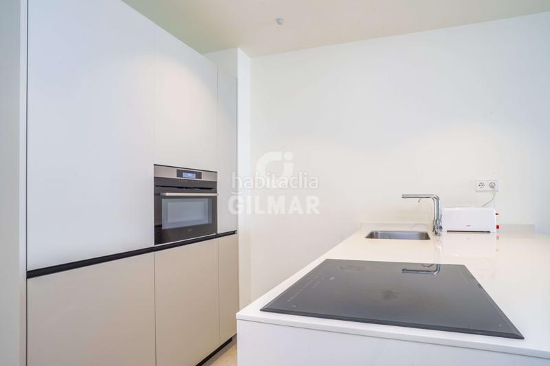 Foto 201da830-bc18-41fa-aa0d-23b451d6431c. Piccolo appartamento con riscaldamento parcheggio in Estepona