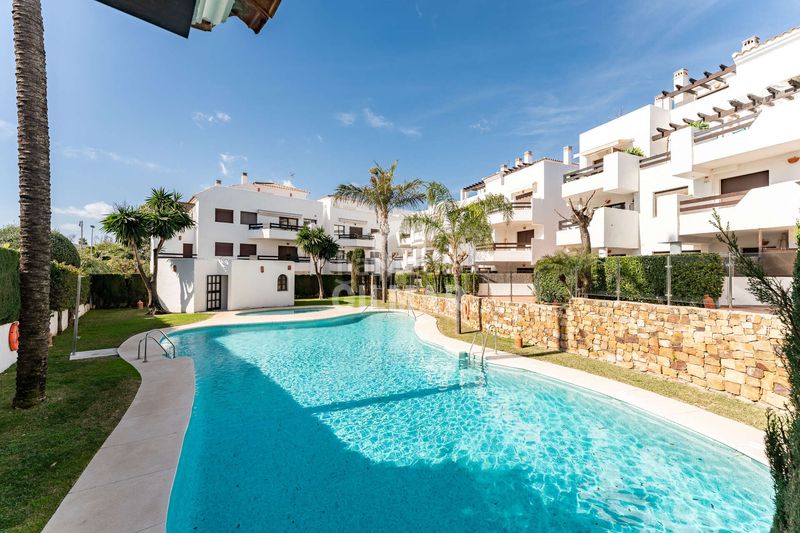 Foto 8afb25fa-5644-4c43-9392-fb8741d3807c. Apartament amb calefacció aparcament piscina a Villacana - Costalita - Saladillo Estepona