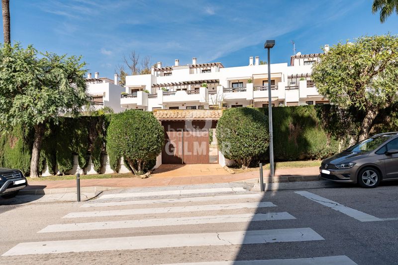 Foto ca2d9ab7-4fa8-4616-ab07-b5af06e94671. Apartament amb calefacció aparcament piscina a Villacana - Costalita - Saladillo Estepona